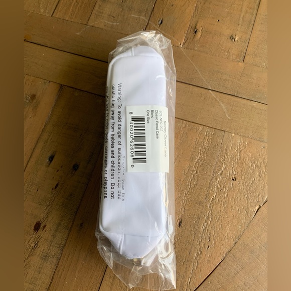 NWT Stoney Clover Lane White pencil case pouch - Picture 2 of 3